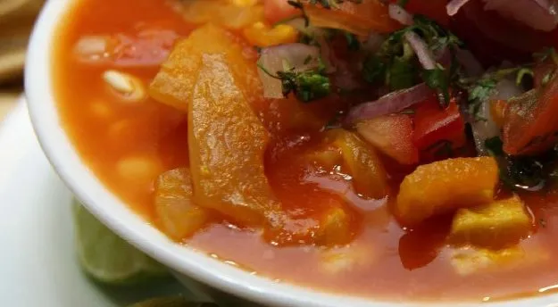 Ceviche de cuero de chancho al estilo Market d'Lago
